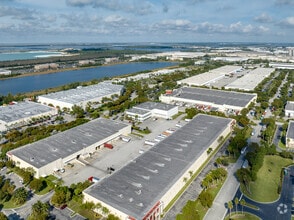 9315 NW 112th Ave, Miami, FL - VUE AÉRIENNE  vue de carte