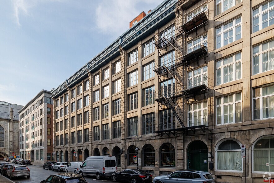59-71 Rue De Brésoles, Montréal, QC à louer - Photo de l’immeuble – Image 3 sur 5