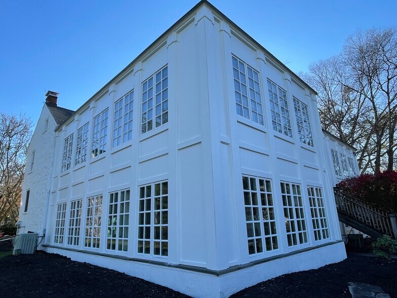 100 John Robert Thomas Dr, Exton, PA à vendre - Photo de l’immeuble – Image 3 sur 21