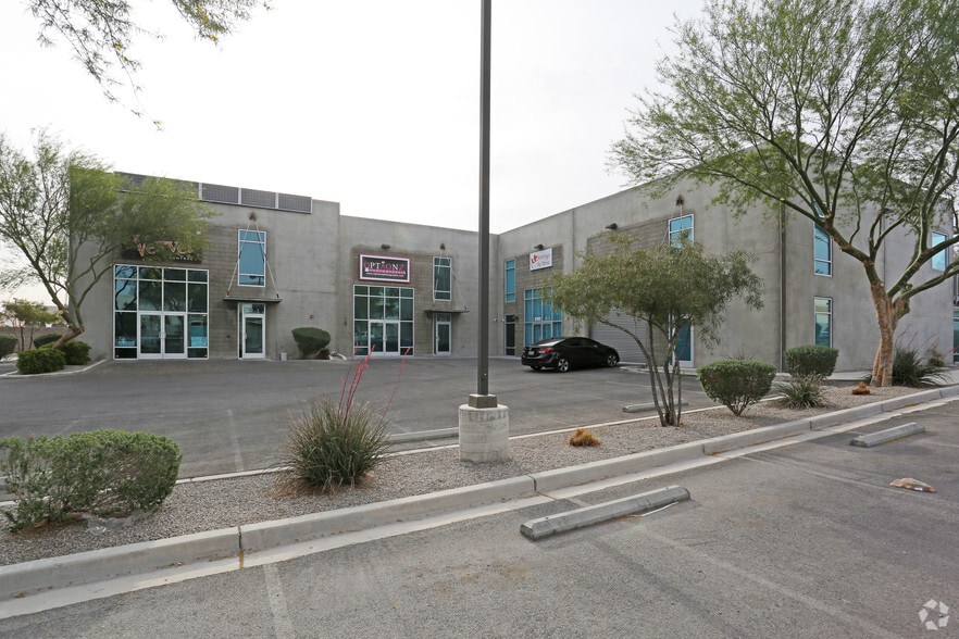 4090 E Post Rd, Las Vegas, NV à louer - Photo principale – Image 1 sur 12