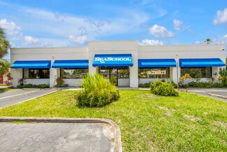 Plus de détails pour 8440 4th St N, Saint Petersburg, FL - Local commercial à louer