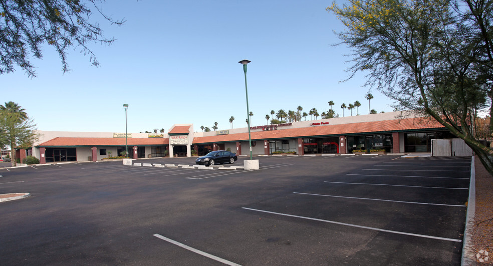 24 W Camelback Rd, Phoenix, AZ à louer - Photo principale – Image 3 sur 13