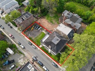 Plus de détails pour 692 Dr Martin Luther King Jr Blvd, Newark, NJ - Bureau à vendre
