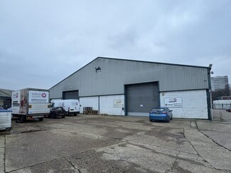 Plus de détails pour Millbank St, Southampton - Industriel/Logistique à louer