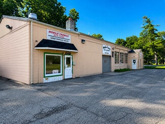 Plus de détails pour 3980 Pine Grove Ave, Fort Gratiot, MI - Local commercial à vendre
