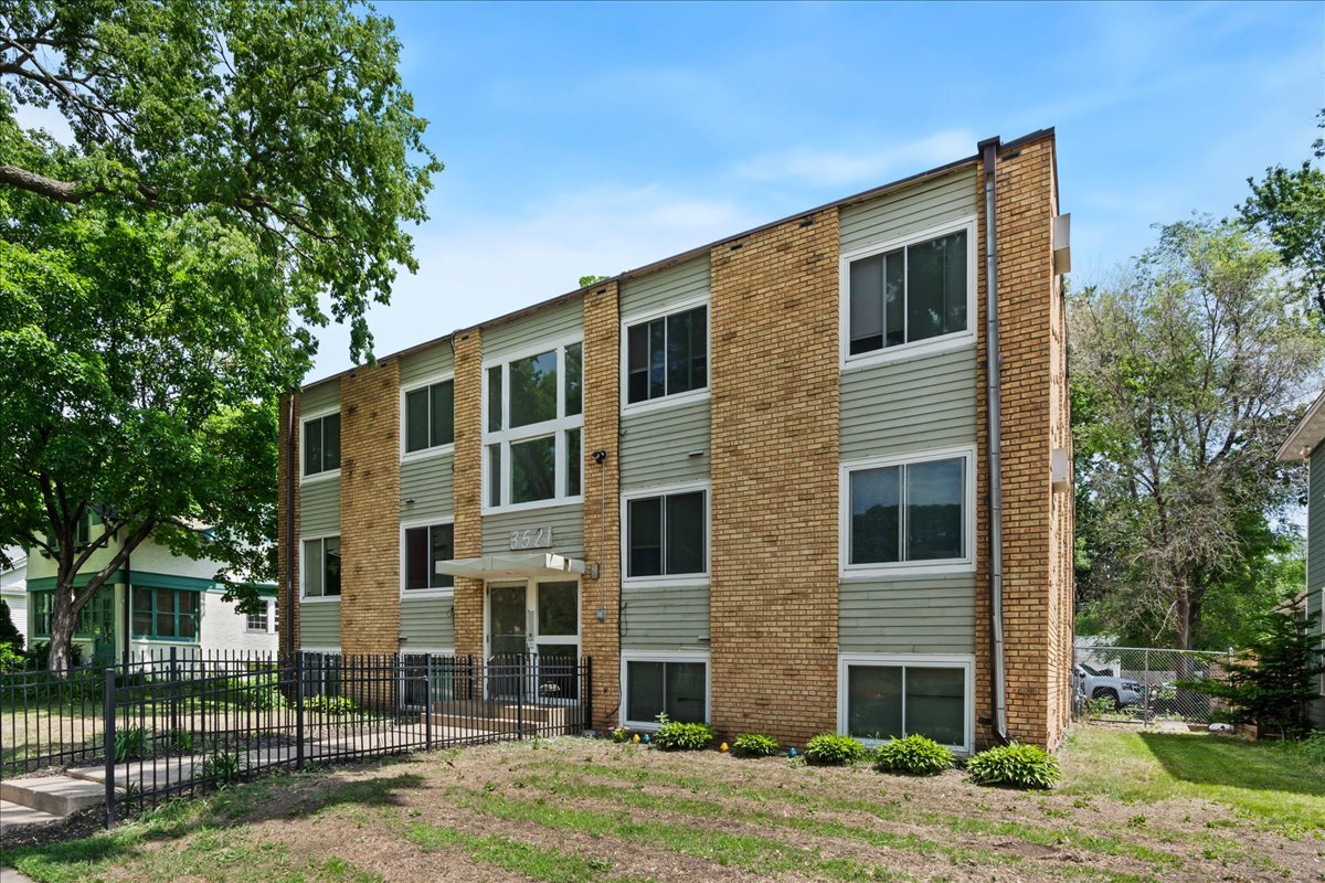 3521 12th Ave S, Minneapolis, MN à vendre Photo de l’immeuble– Image 1 sur 6