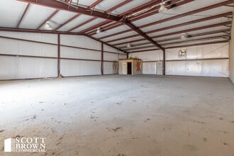 900 Utility Rd, Sanger, TX à louer Photo intérieure– Image 1 sur 3