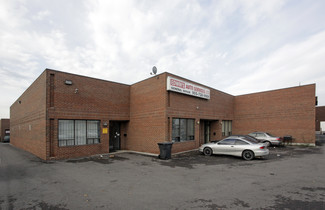 Plus de détails pour 789 Arrow Rd, Toronto, ON - Local d’activités à vendre