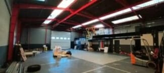 Plus de détails pour Local d'activités à louer