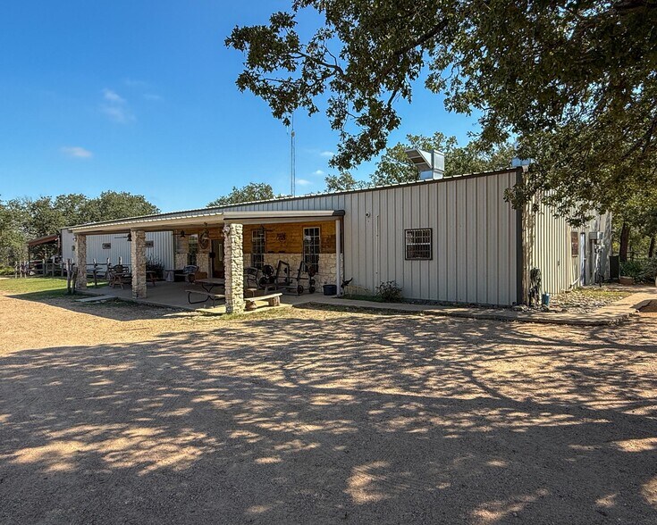 2274 County Road 203 Loop, Cameron, TX à vendre - Photo de l’immeuble – Image 3 sur 3