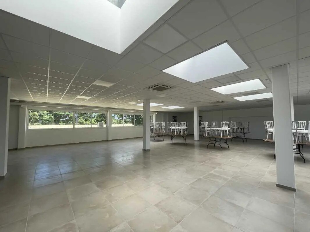 Bureau dans Bresles à vendre Photo intérieure– Image 1 sur 14