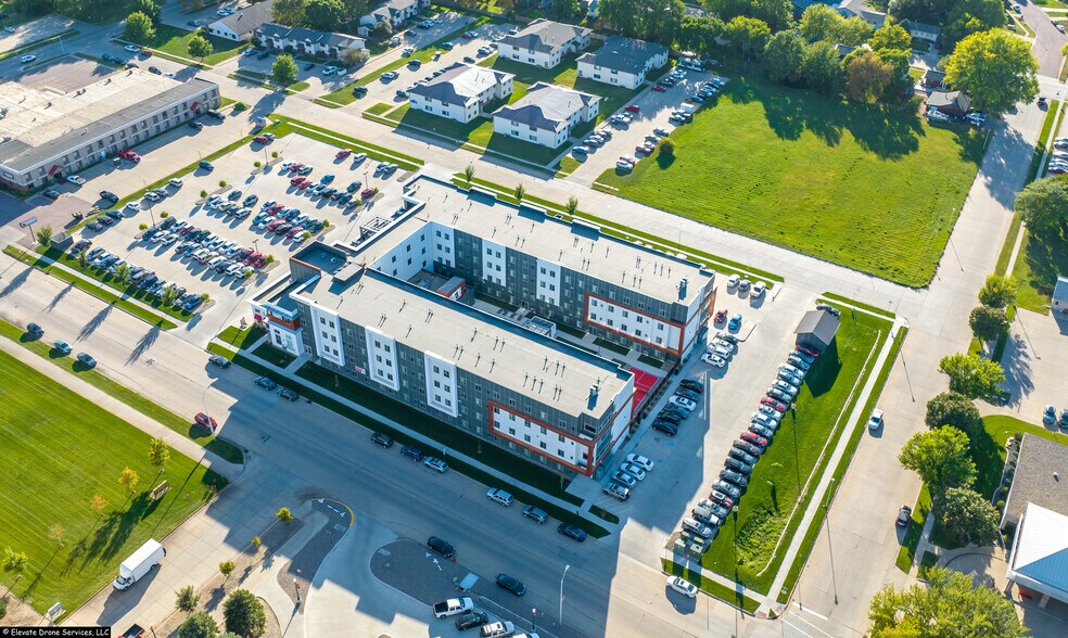 1000 N Dakota St, Vermillion, SD à vendre - Aérien – Image 3 sur 17