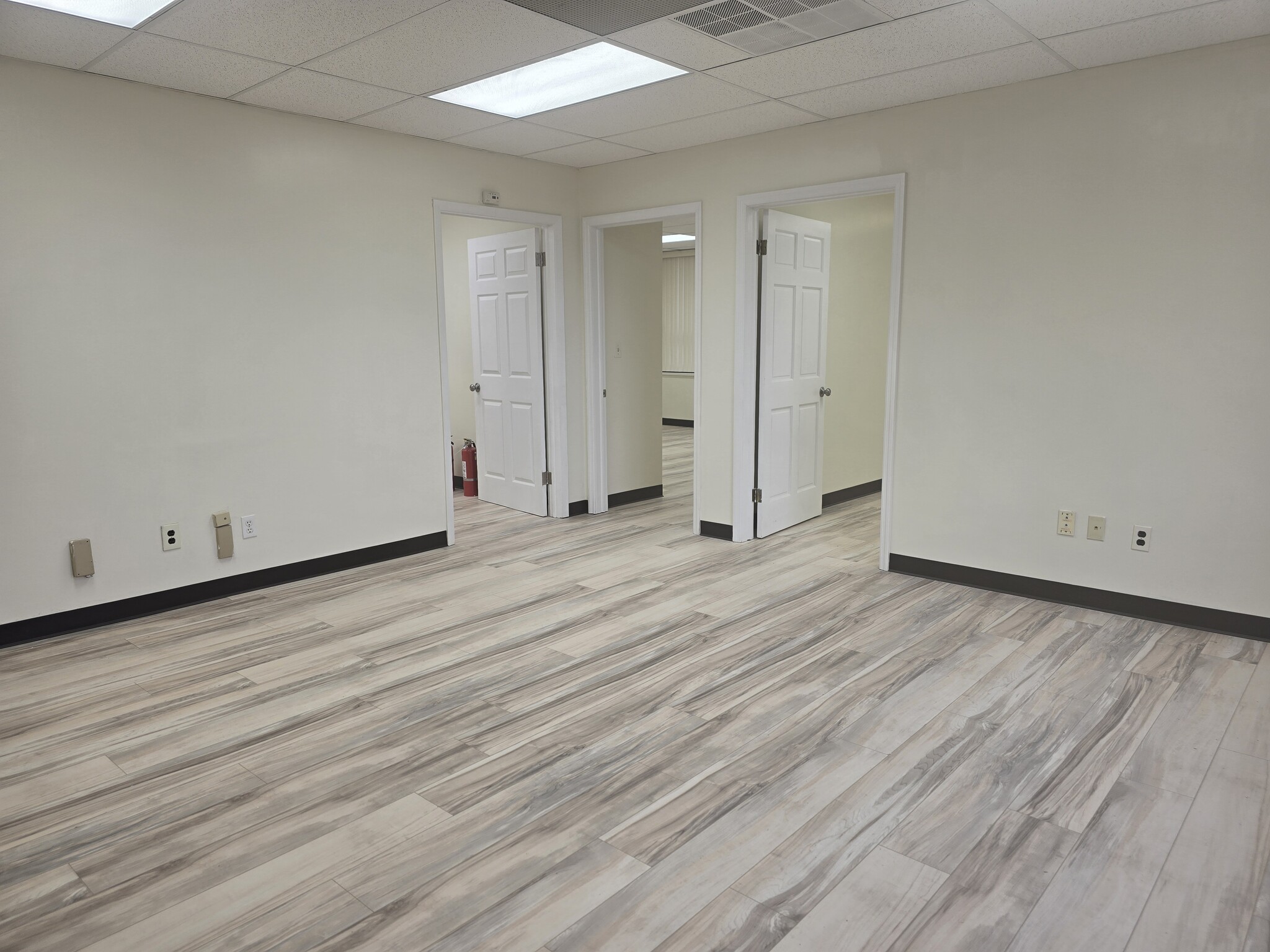 1 Howe Ave, Passaic, NJ à louer Photo principale– Image 1 sur 14