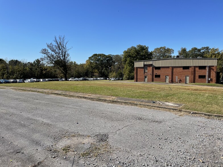 3190 Pelham Pky, Pelham, AL à louer - Photo de l’immeuble – Image 3 sur 10