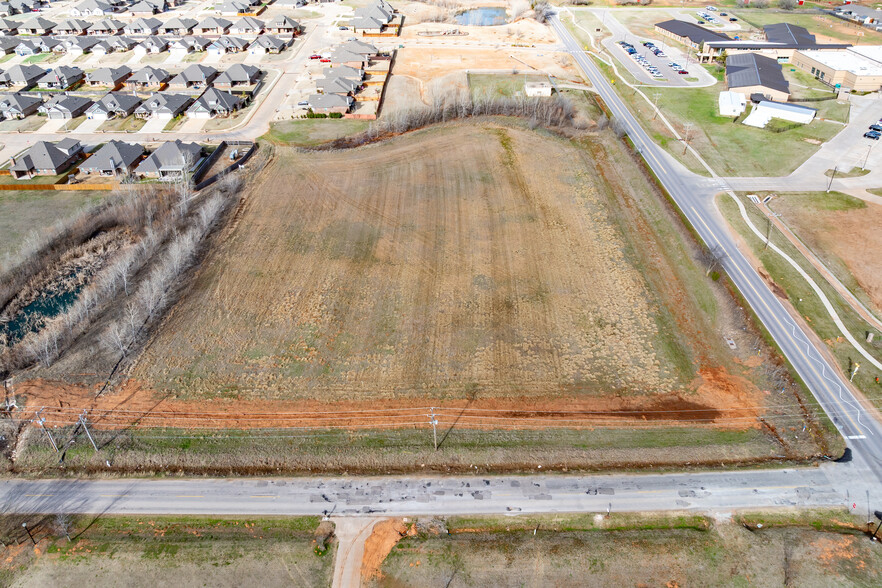 SW 59th & County Line Road, Mustang, OK à vendre - Photo de l’immeuble – Image 3 sur 9