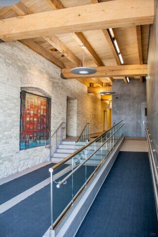 Plus de détails pour 111 Lombard Ave, Winnipeg, MB - Bureau à louer