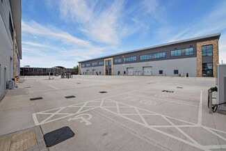 Plus de détails pour Willoughby Ln, Londres - Industriel/Logistique à louer