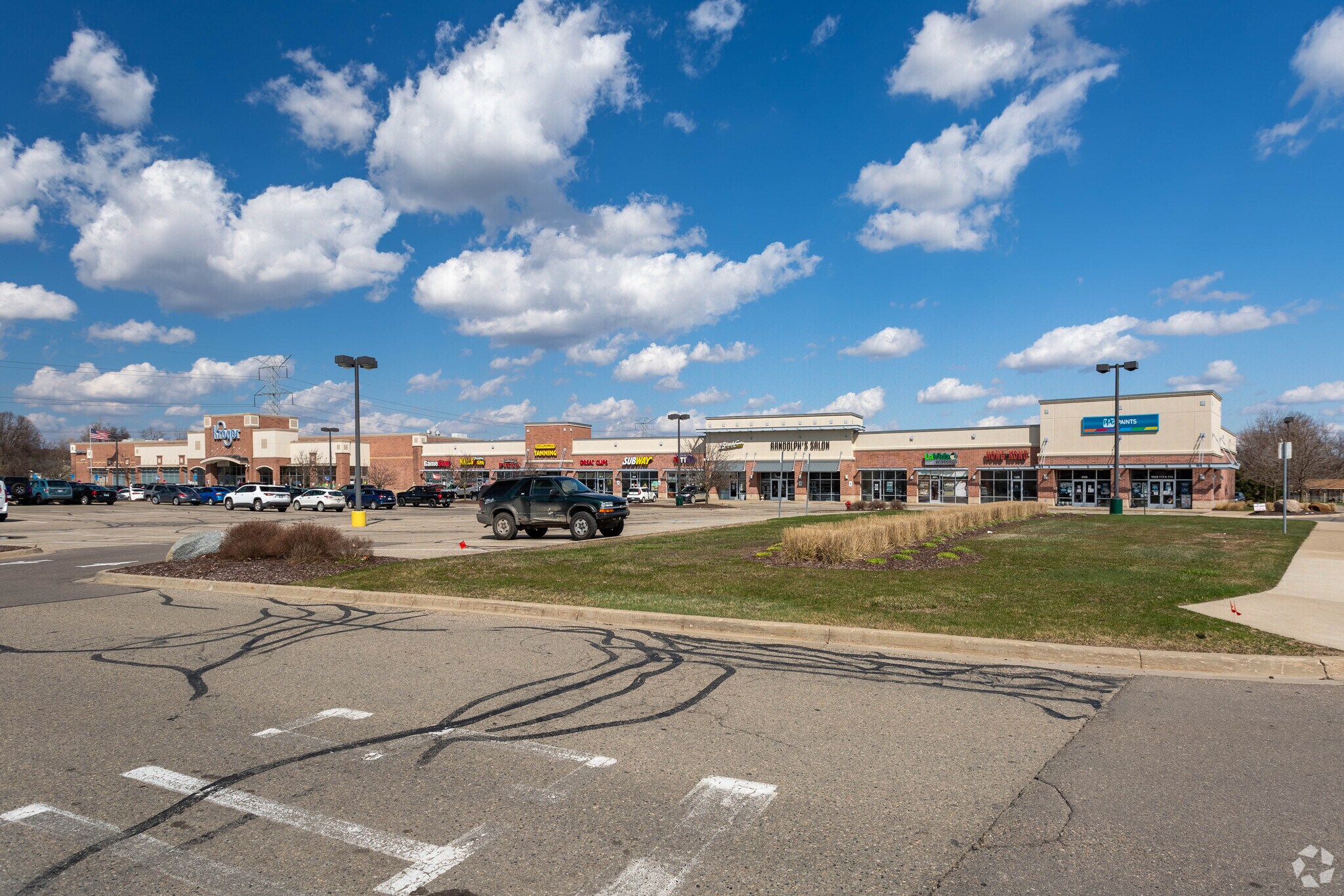 5860-5990 Sashabaw Rd, Independence Township, MI à louer Photo de l’immeuble– Image 1 sur 6