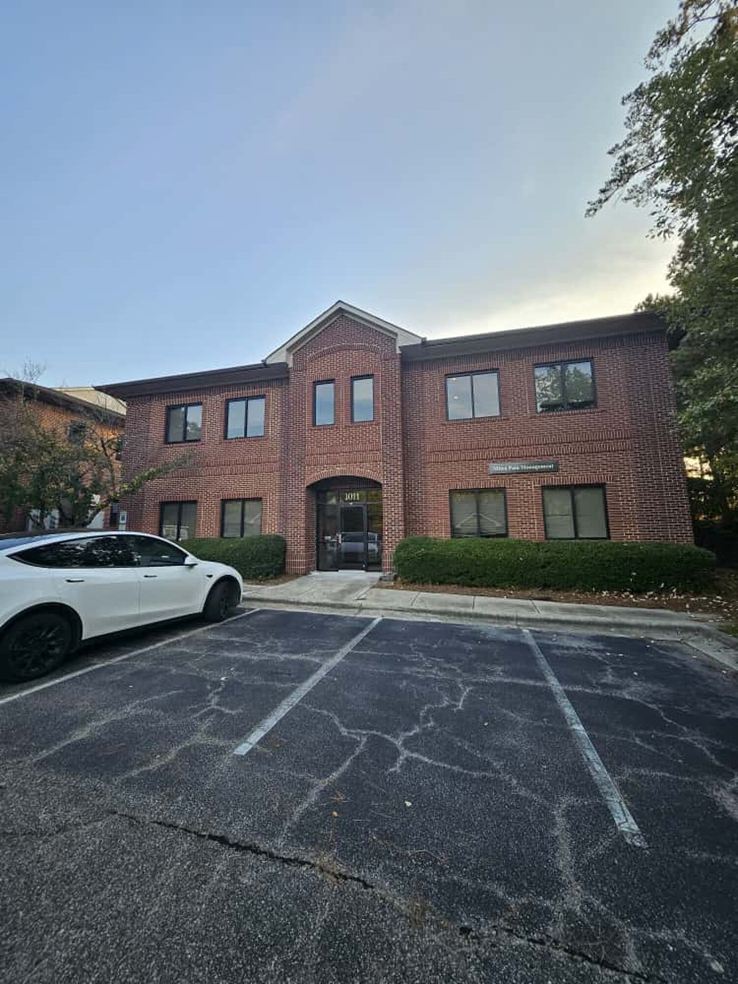 1011 Pemberton Hill Rd, Apex, NC à louer Photo de l’immeuble– Image 1 sur 14