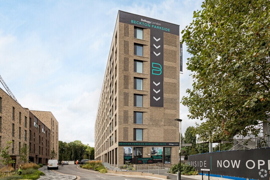 Newham Way, Londres à vendre - Photo de l’immeuble – Image 3 sur 3