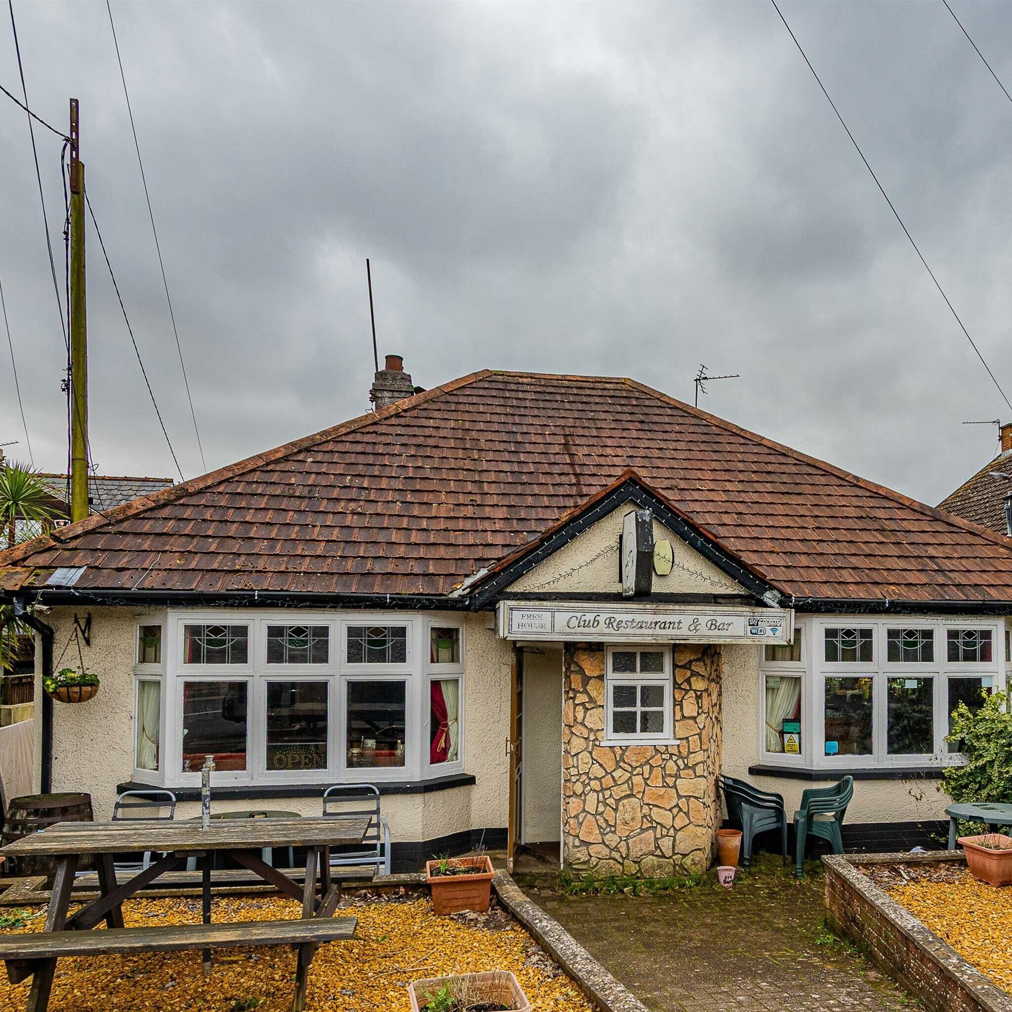 90 South Rd, Penarth à louer Photo principale– Image 1 sur 5
