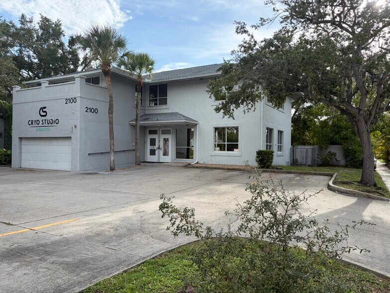 2100 S Tamiami Trl, Sarasota, FL à louer - Photo de l’immeuble – Image 1 sur 6