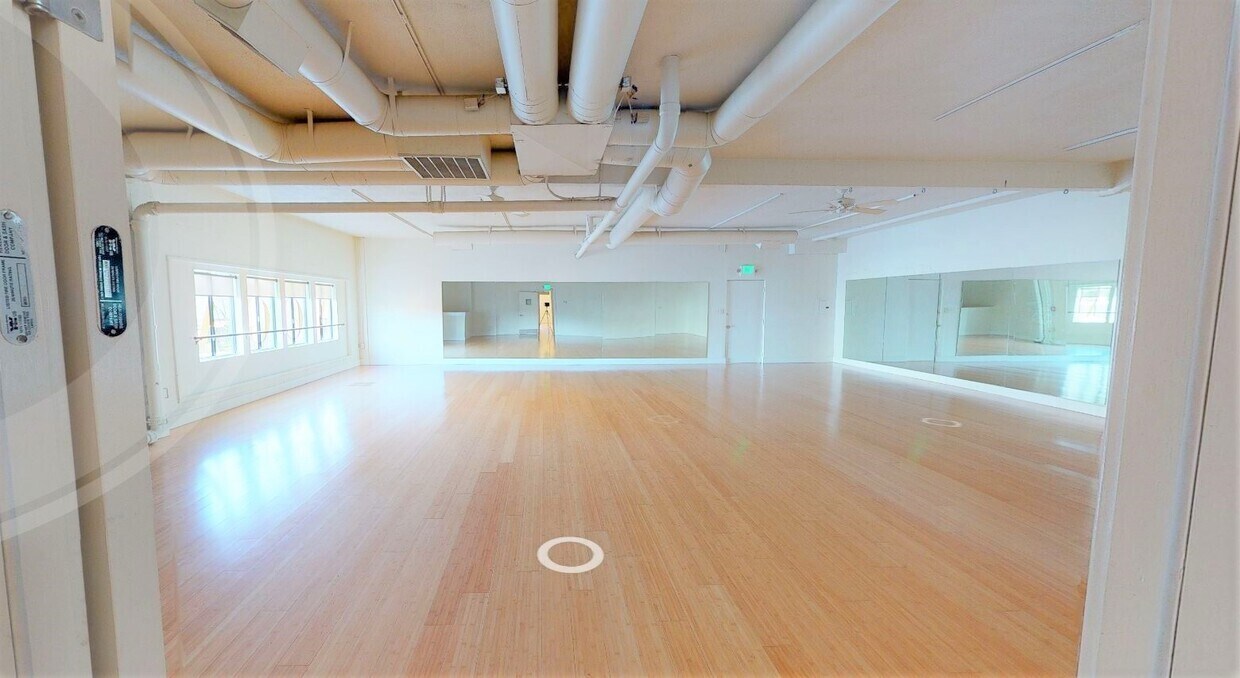 401 Center St, Healdsburg, CA à louer Photo principale– Image 1 sur 16