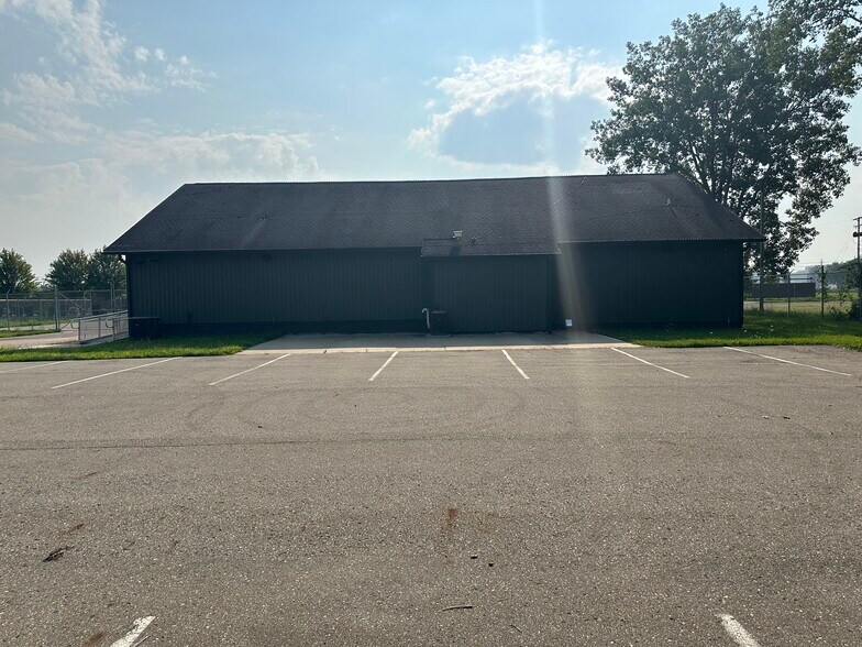 2233 N Burdick St, Kalamazoo, MI à vendre - Photo de l’immeuble – Image 3 sur 14