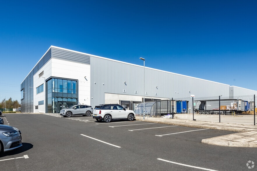 Lomax Way, Bolton à louer - Photo principale – Image 1 sur 7