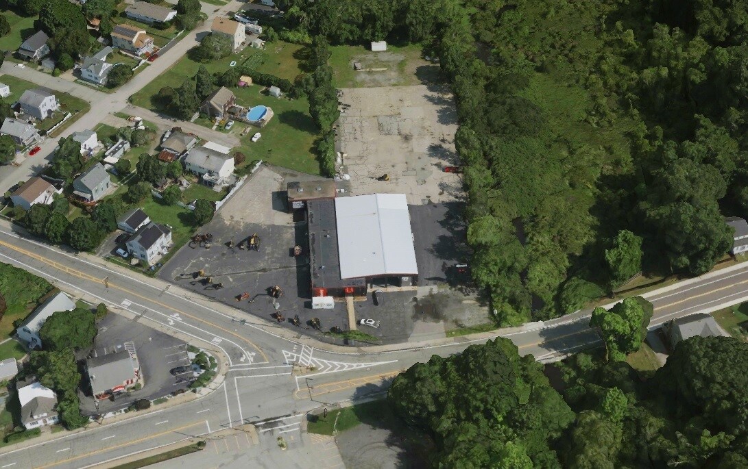 1100 Warren Ave, East Providence, RI à louer Aérien– Image 1 sur 3