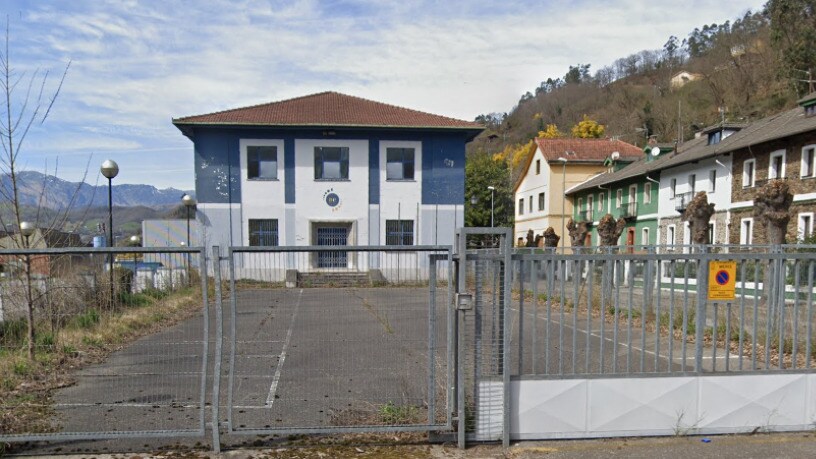 Bureau dans Mieres, Asturias à vendre - Photo de l’immeuble – Image 2 sur 4