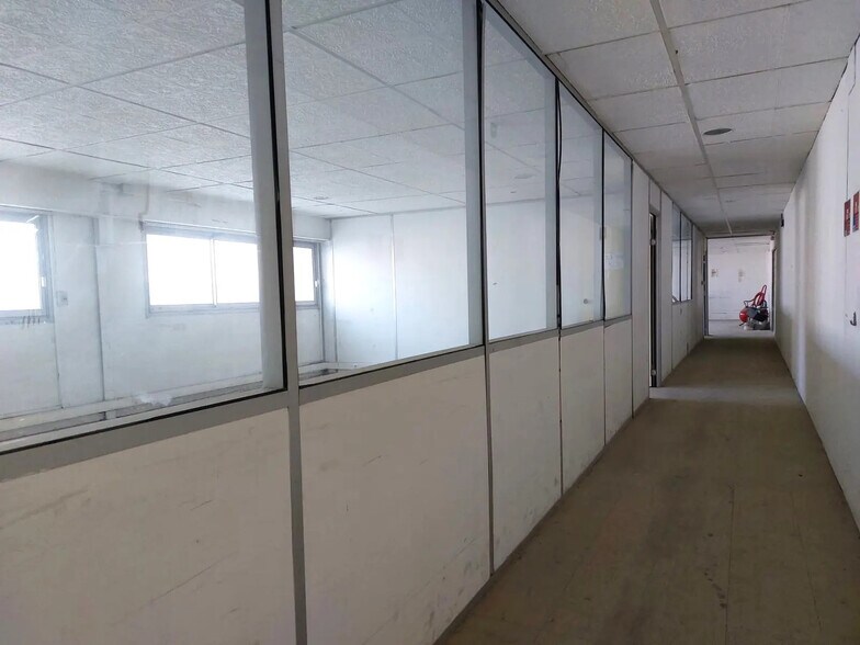 Avenue Robert Brun Et Robert Brun Prolonge, La Seyne-sur-Mer à vendre - Photo de l’immeuble – Image 2 sur 6