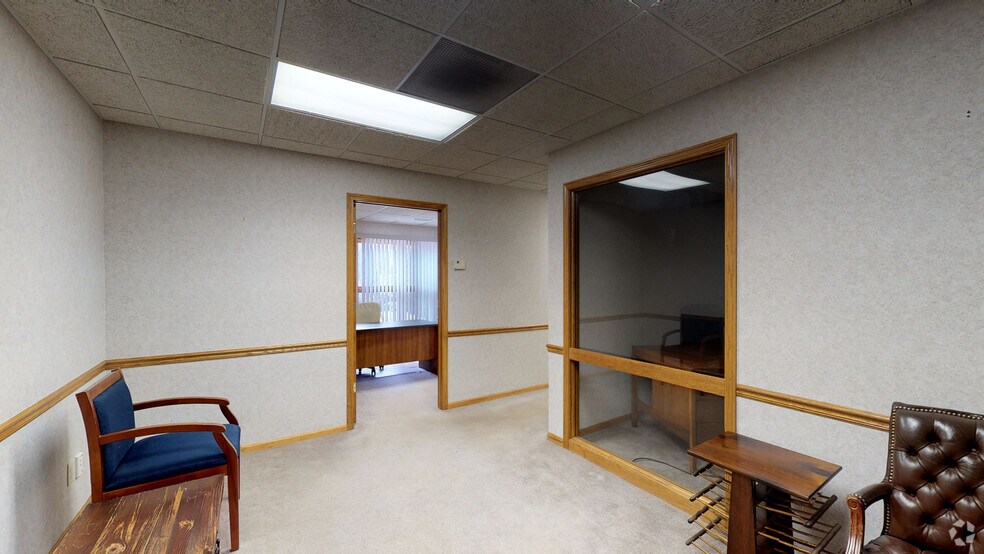 1001 W Glen Oaks Ln, Mequon, WI à vendre - Numérisation 3D Matterport – Image 3 sur 20