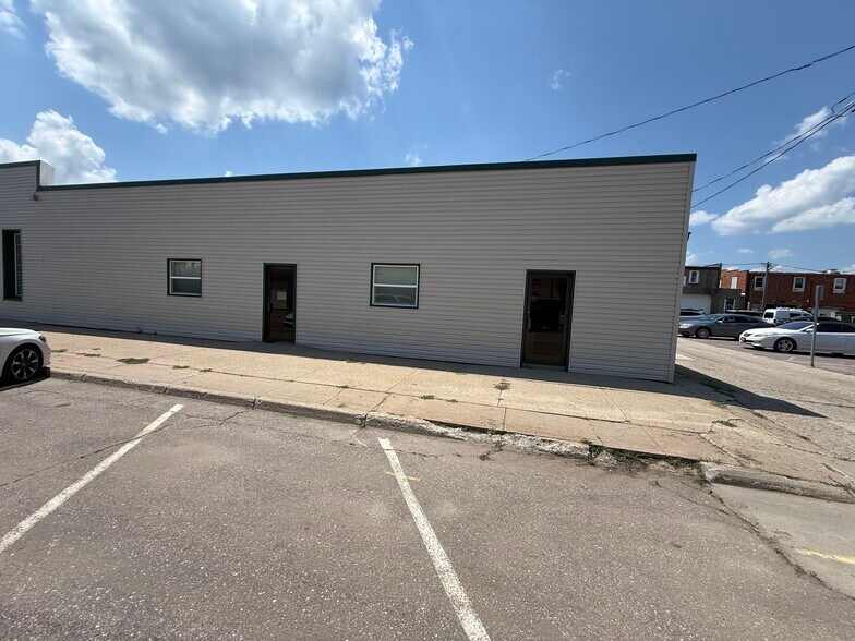 918 Iowa Ave, Onawa, IA à louer - Photo principale – Image 1 sur 1