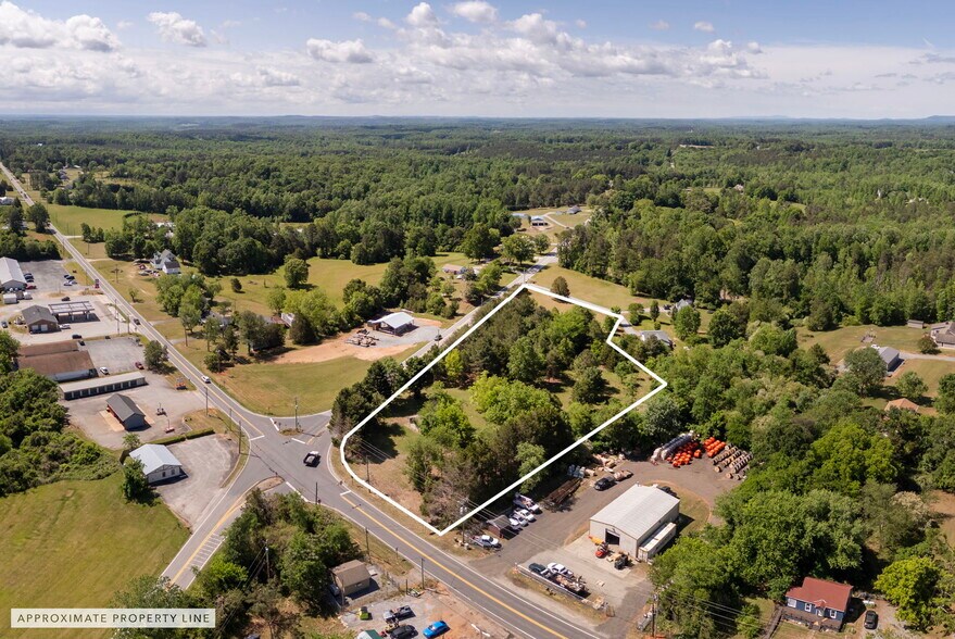 0 NC 9 Hwy, Tryon, NC à vendre - Photo de l’immeuble – Image 2 sur 19