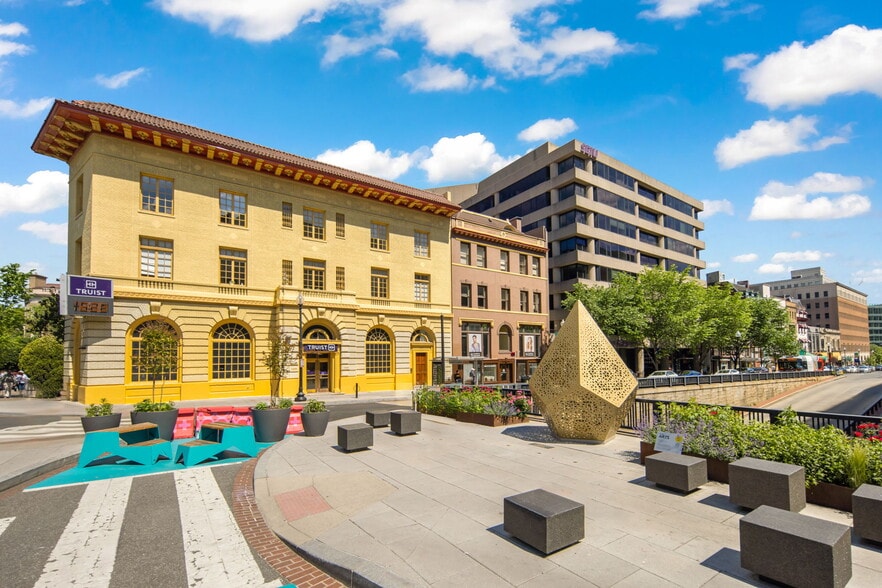 1363-1369 Connecticut Ave NW, Washington, DC à louer - Photo de l’immeuble – Image 3 sur 9