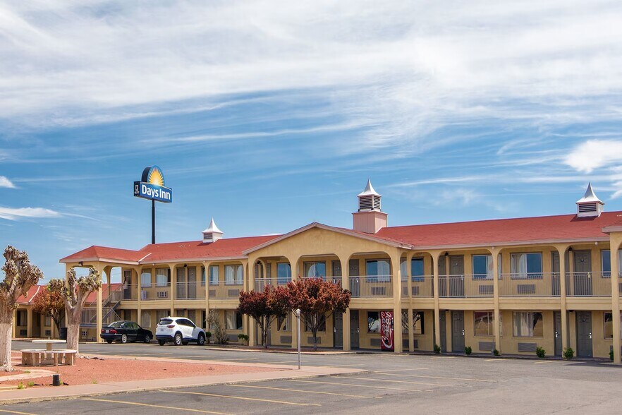 600 E Broadway St, Van Horn, TX à vendre - Photo de l’immeuble – Image 2 sur 24