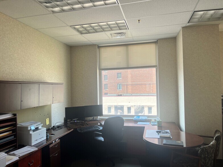 109 N Main St, Dayton, OH à vendre - Photo intérieure – Image 3 sur 9