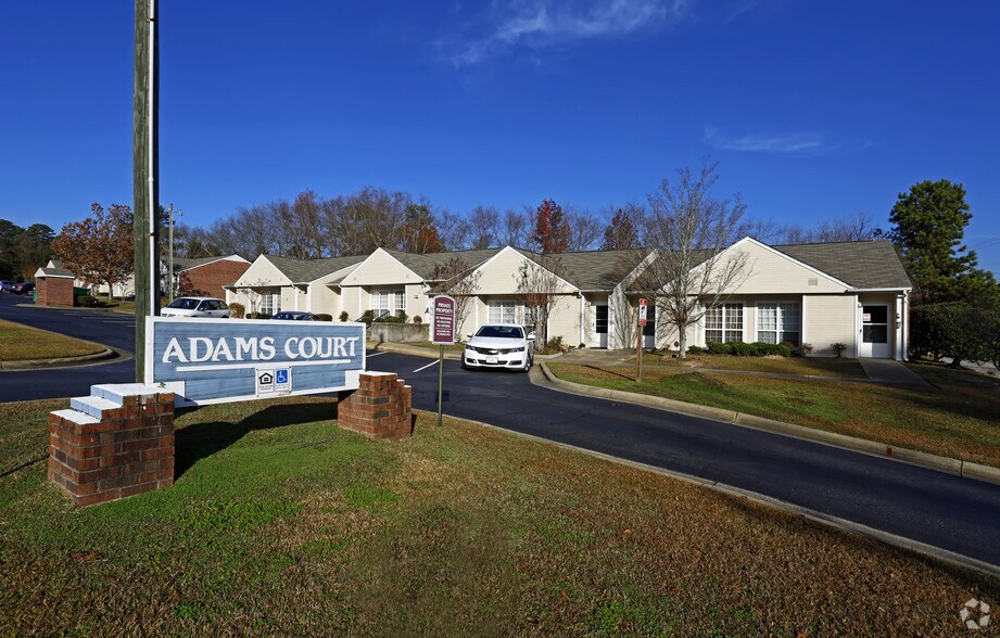 1004 Appamattox Ct, Fayetteville, NC à vendre - Photo de l’immeuble – Image 3 sur 55