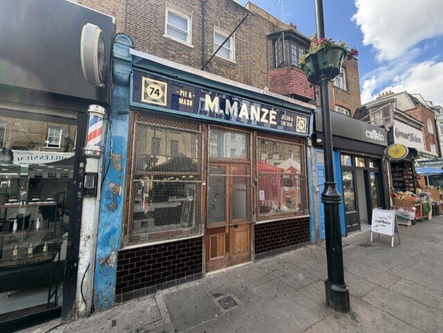 74 Chapel Mark, Londres à louer Photo de l’immeuble– Image 1 sur 2