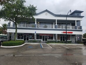 377 N State Road 7, Plantation, FL à louer Photo de l’immeuble– Image 1 sur 1