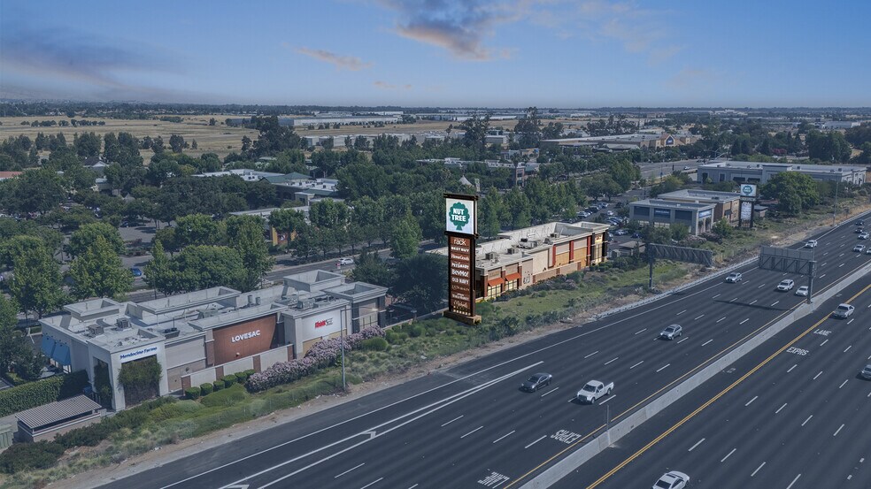 1650 E Monte Vista Ave, Vacaville, CA à vendre - Photo de l’immeuble – Image 3 sur 3