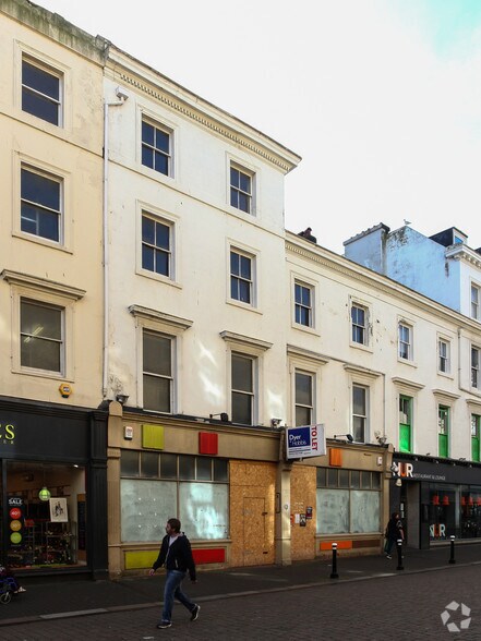 11-12 Robertson St, Hastings à louer - Photo de l’immeuble – Image 1 sur 12
