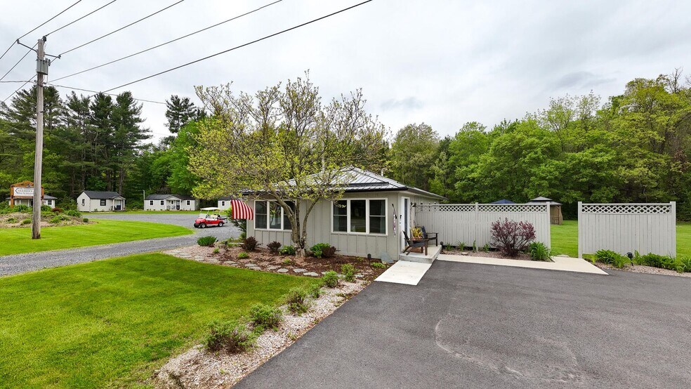 2445 US-9 Rt, Peru, NY à vendre - Photo de l’immeuble – Image 3 sur 56