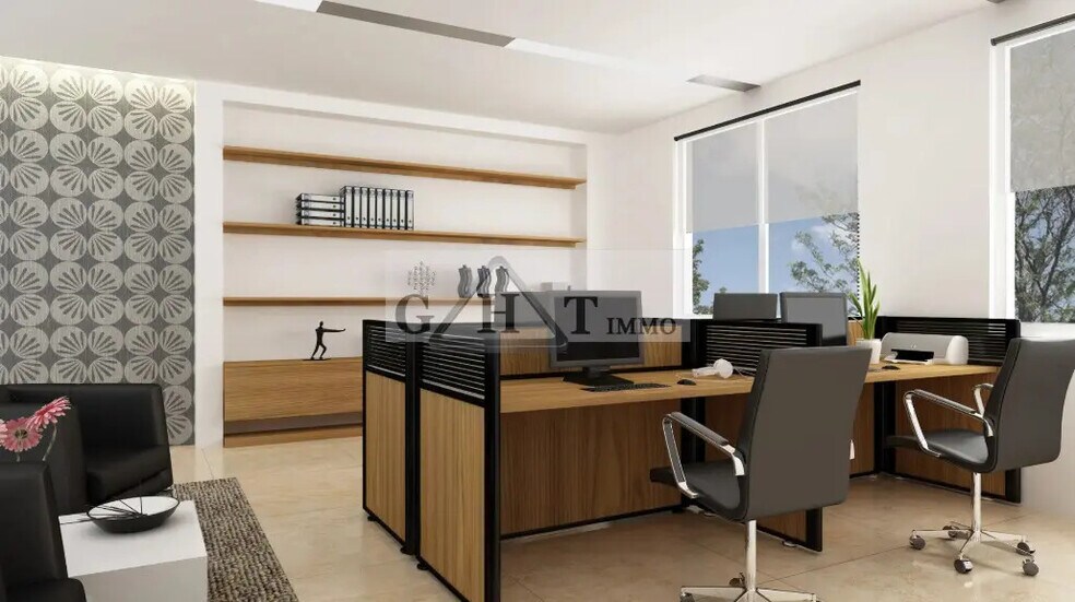 Bureau dans Coignières à louer - Photo de l’immeuble – Image 1 sur 1