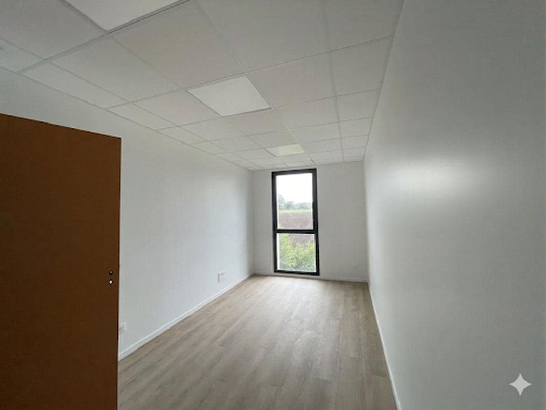 Bureau dans Vannes à louer Photo intérieure– Image 1 sur 6
