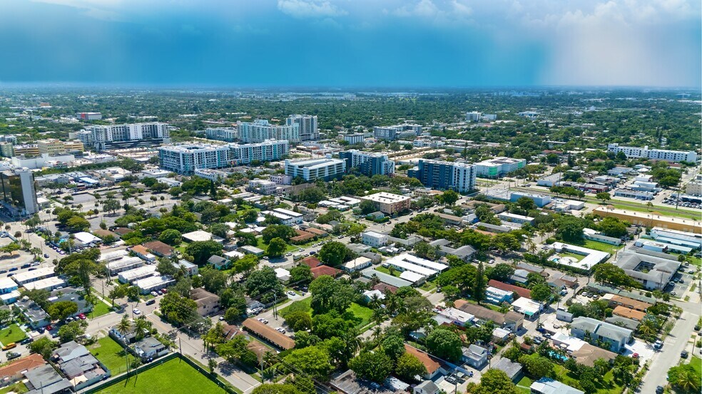 1920 Pierce St, Hollywood, FL à vendre - Photo de l’immeuble – Image 3 sur 16