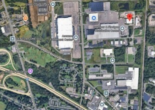 4563 Morgan Pl, Liverpool, NY à louer Aérien– Image 1 sur 1