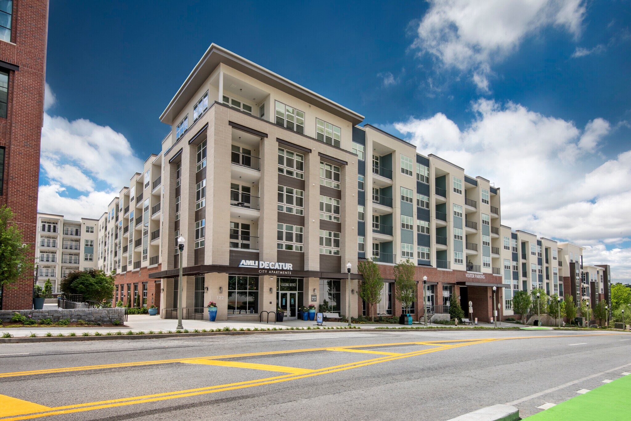 120 W Trinity Pl, Decatur, GA à louer Photo principale– Image 1 sur 13