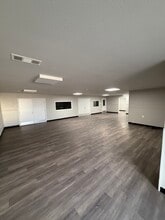 1663 Hickory Dr, Haltom City, TX à louer Photo intérieure– Image 2 sur 9